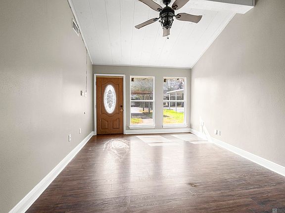 2nd image of 1919 Brightside Dr