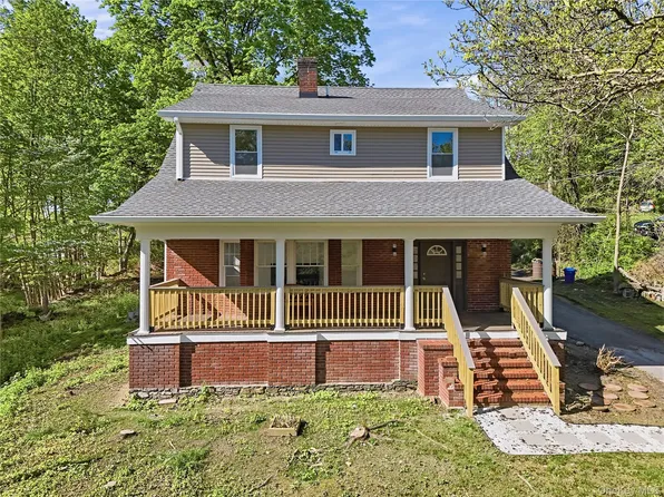 24 Summit Avenue, Harriman, NY 10926