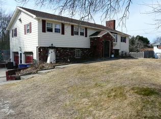 411 Whipple Rd, Tewksbury, MA 01876