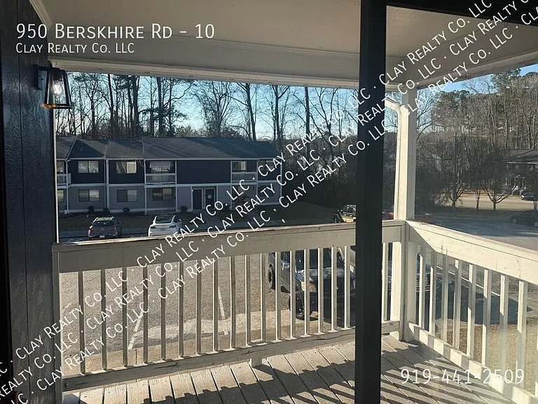 950 Berkshire Rd #10 — Photo 3