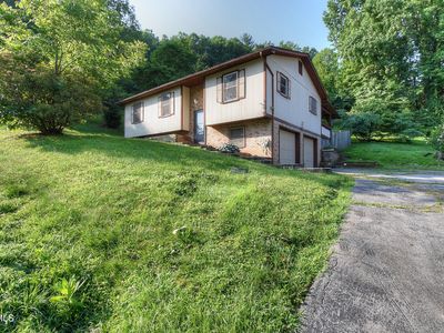 120 Russell Ln, Hampton, TN, 37658