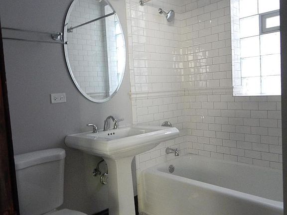 4th image of 4320 N Tripp Ave #1
