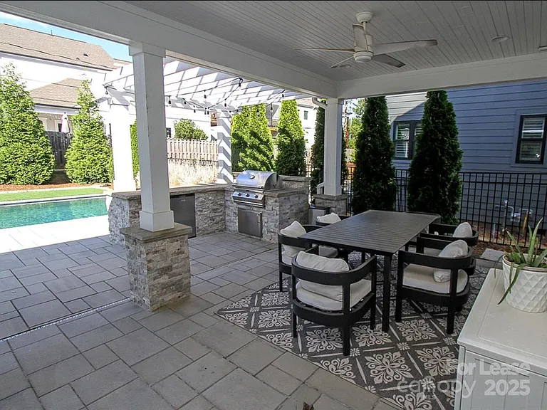 501 Greystone Rd — Photo 14