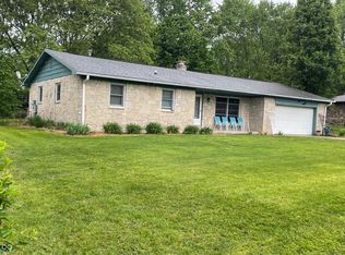 1737 Brer Rabbit Dr, Greenwood, IN 46143