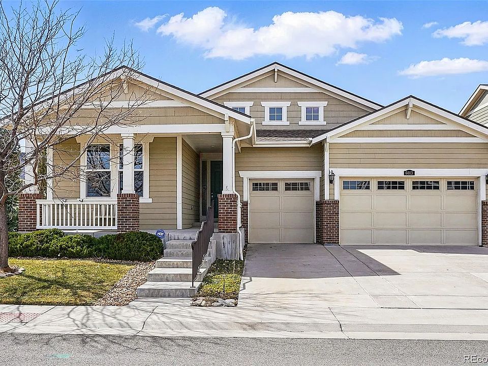 Ranch style home with 3 car garage