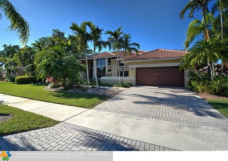 1st image of 331 Palm Blvd