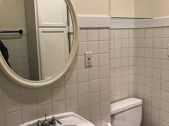 4th image of 1422 W Edgewater Ave #2