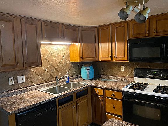 I have pieces for under sink