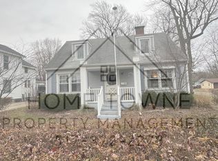 411 S Clinton Ave, Saint Johns, MI