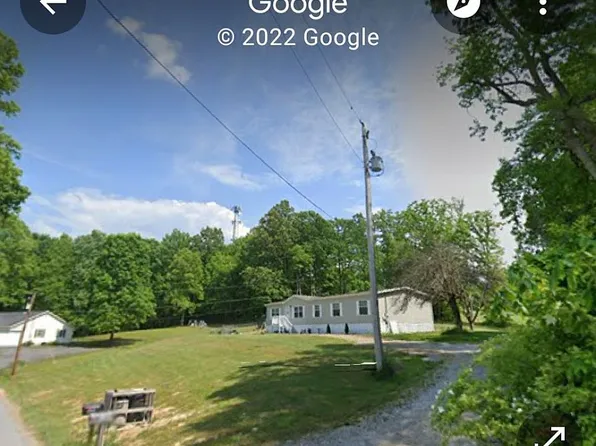 381 Clay St, Fayetteville, WV 25840