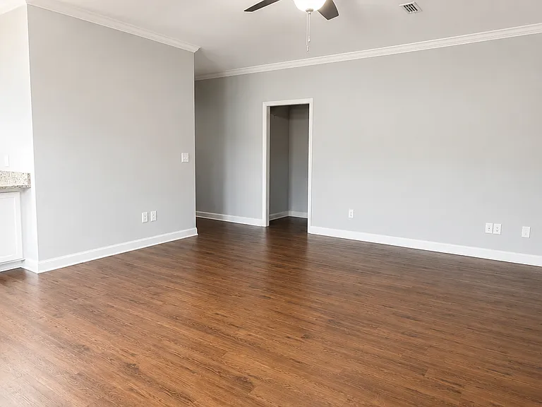 105 Belhaven Dr — Photo 8