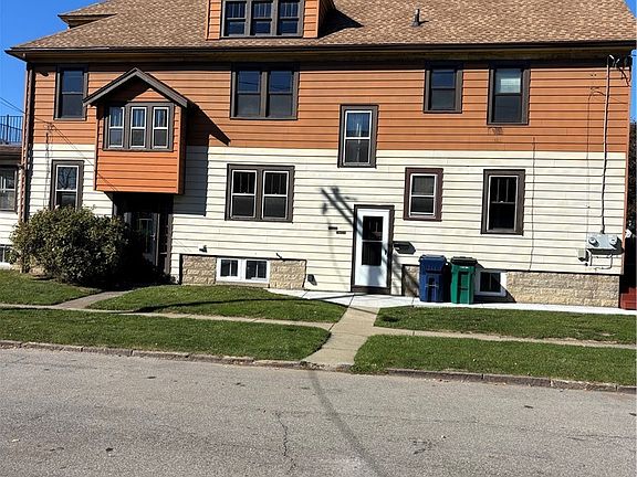 3rd image of 242 Abbott Rd