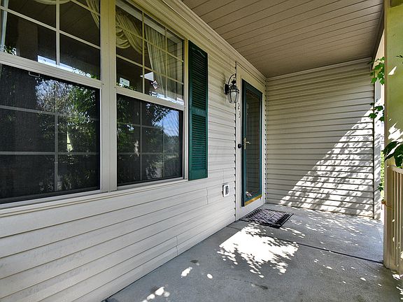 3rd image of 423 Grandlin Park Dr