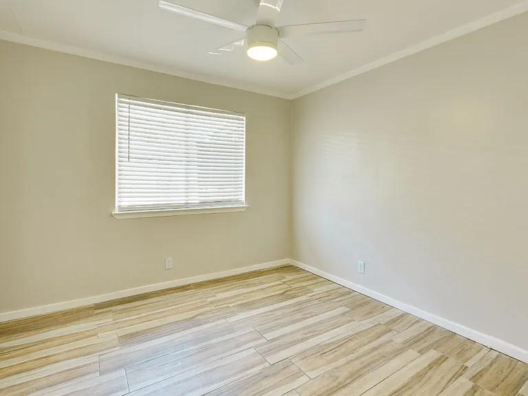 2410 Audubon Pl #A — Photo 8