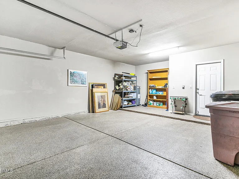 8889 E Meadow Hill Dr — Photo 32
