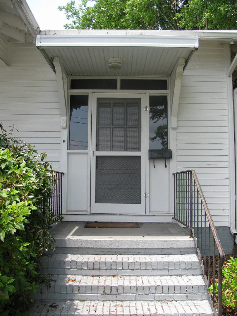 Building Photo - 908 1st Avenue