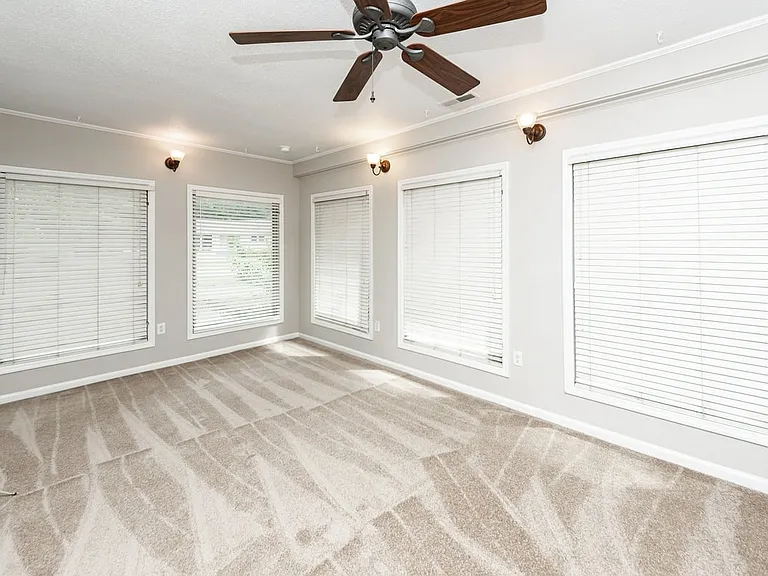 838 Fred St — Photo 3