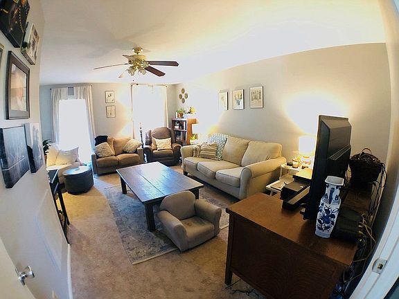 5th image of 1938 Robin Cir
