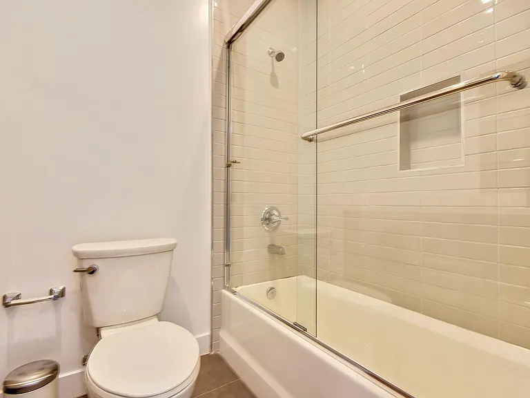 132 S McCarty Dr #B — Photo 9
