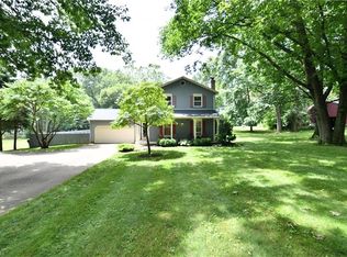 1396 Woodland Dr, Uniontown, OH 44685