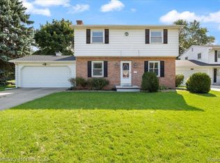 1228 Shaffer Ct, Lansing, MI 48917