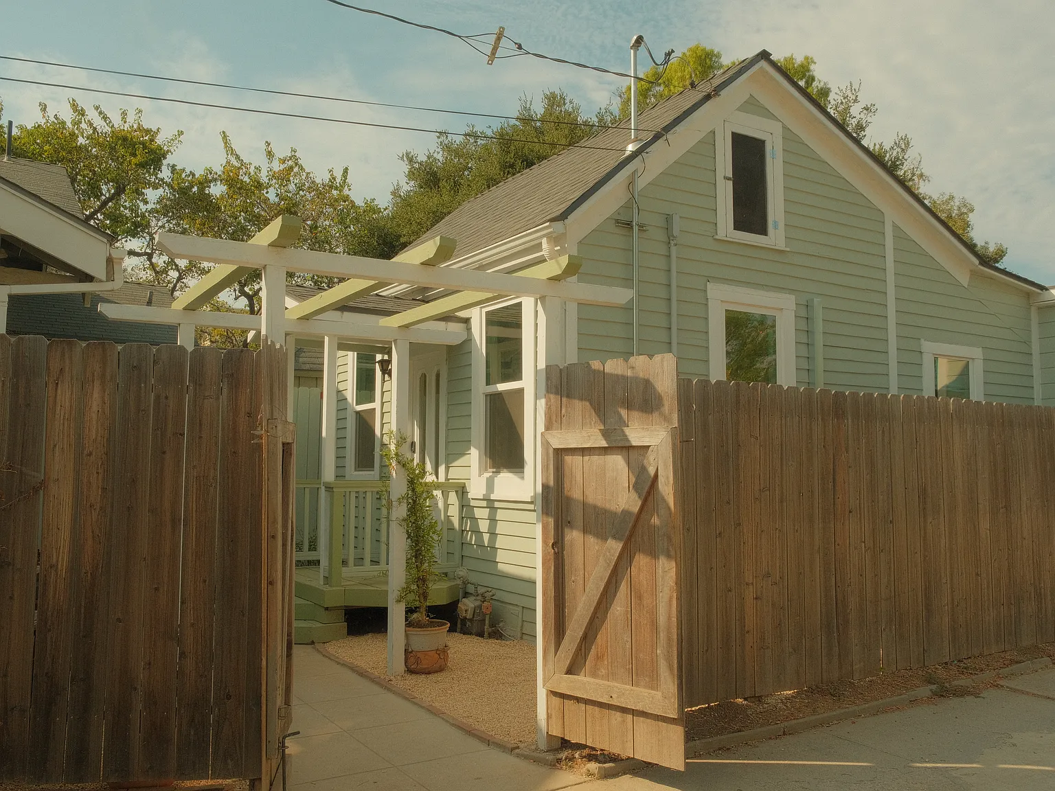 De La Vina St, Santa Barbara — Photo 2