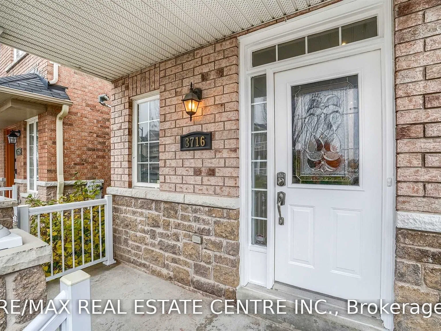 5 bed, $3,699 — Photo 4