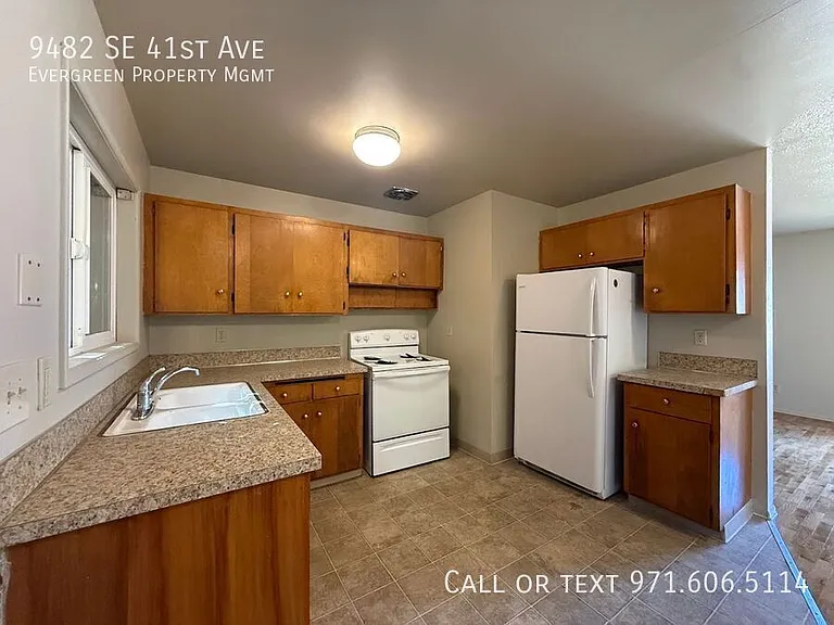 9482 SE 41st Ave — Photo 8