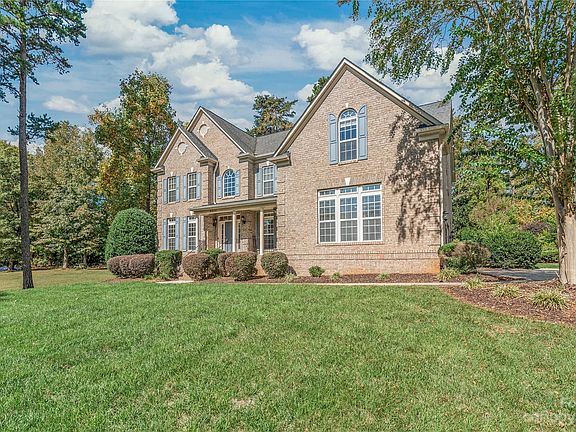 4th image of 8635 Carly Ln E