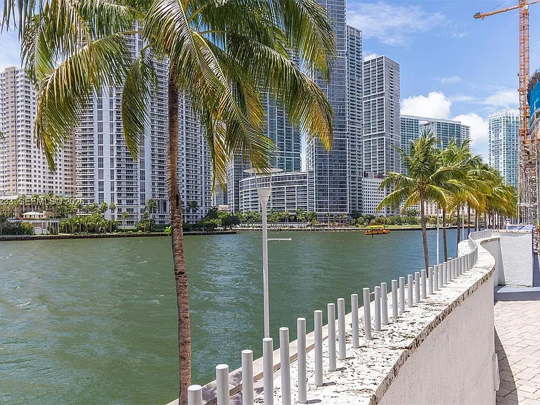 335 Biscayne Blvd #2908 — Photo 1