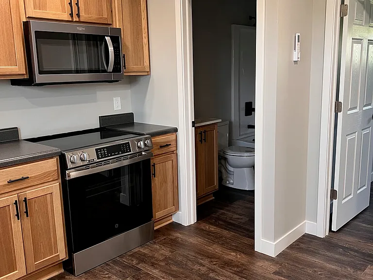 109 N Monroe St #B — Photo 11