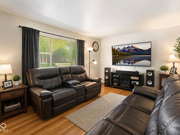 4th image of 415 Lindley Ave