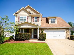 554 Thorncliff Dr, Raeford, NC 28376