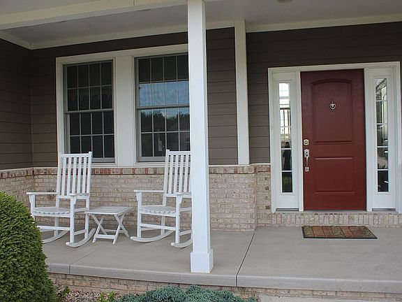 4th image of 1648 Saint George Cir