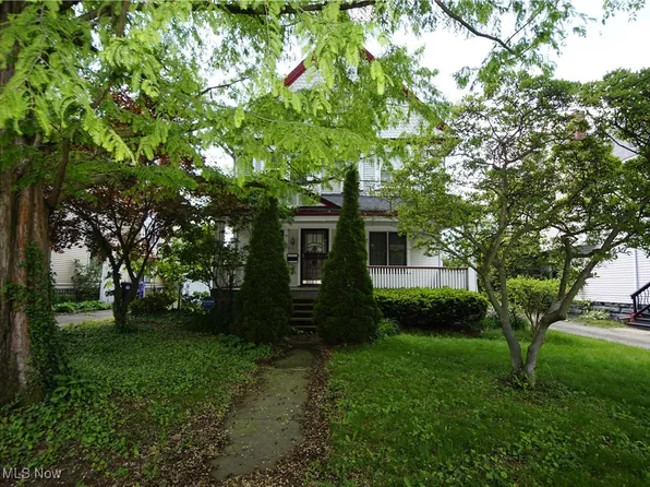 1302 W 111th St, Cleveland, OH 44102