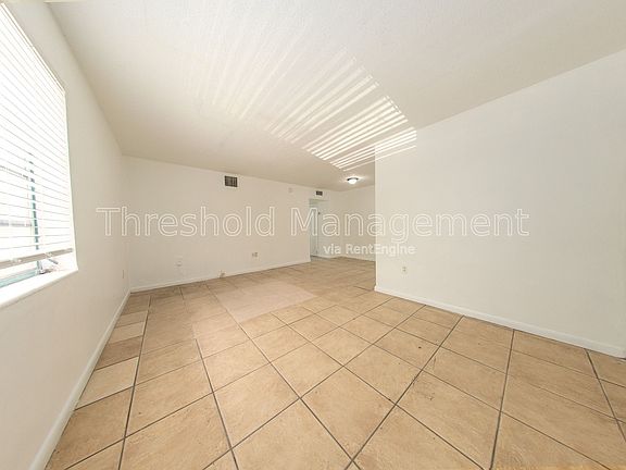 4th image of 447 NE 125th St #27