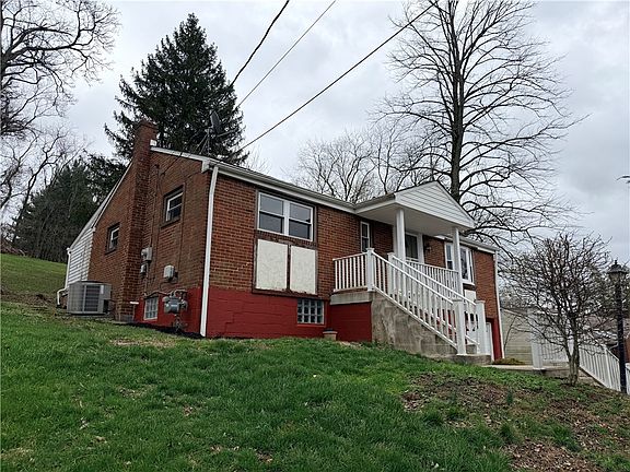 3rd image of 1016 Old Washington Rd