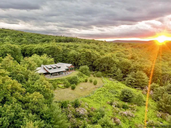 170 Stillerberg Strada, Kerhonkson, NY 12446