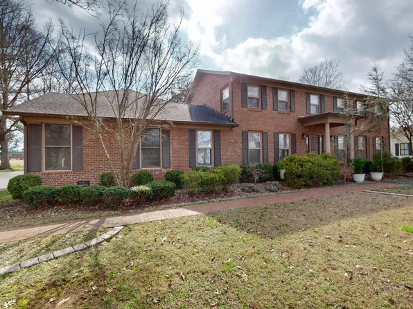 1519 Riverview Dr, Murfreesboro, TN 37129