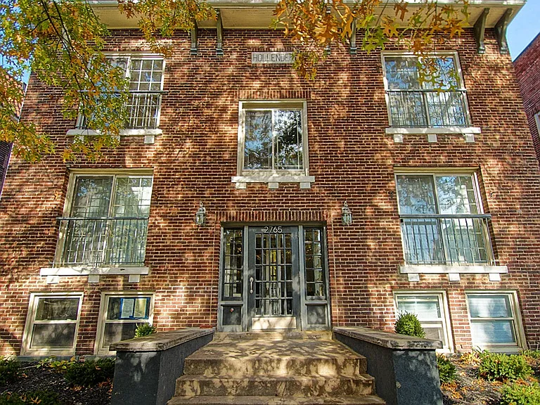 2765 Hampshire