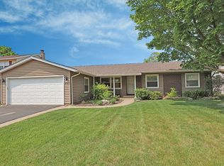 272 Brighton Rd, Elk Grove Village, IL 60007