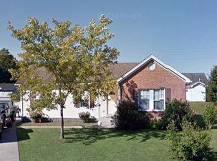 215 Deerfield Ct, Shepherdsville, KY 40165