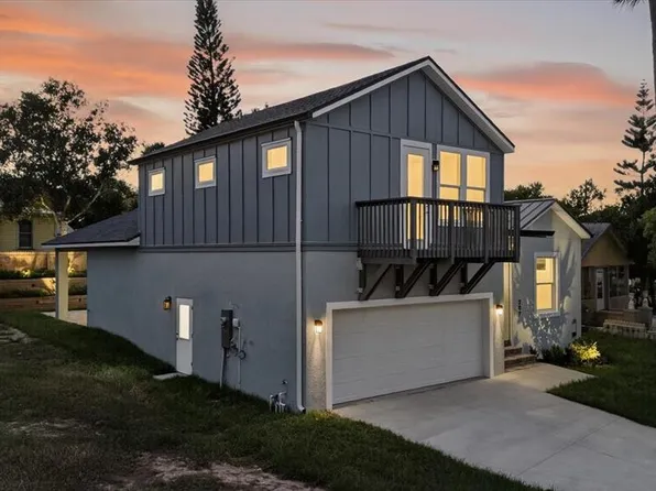 207 Athens St, Tarpon Springs, FL 34689