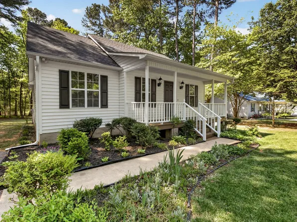 137 Bridges Ln, Youngsville, NC 27596