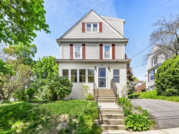 107 Brookline St, Worcester, MA 01603