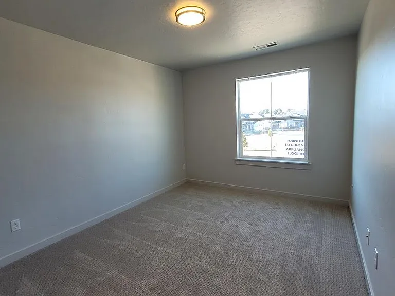 220 N Caracaras Way — Photo 31