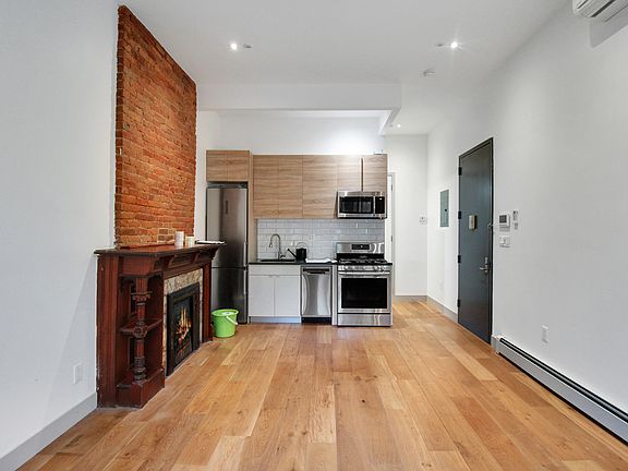 3rd image of 1185 Dean St APT 1F