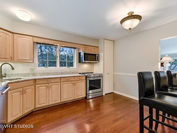 2nd image of 445 N Park Blvd APT 2G