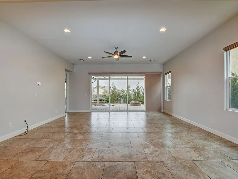 1499 Varsity Dr — Photo 11