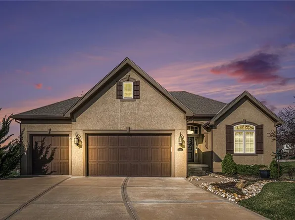 1905 NE 100th Ter, Kansas City, MO 64155